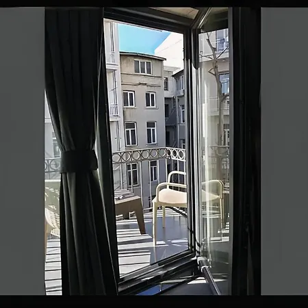 Hotel Pera *